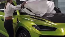 Présentation lamborghini URUS !