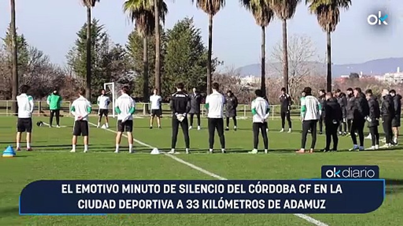 El emotivo minuto de silencio del Córdoba CF en la ciudad deportiva a 33 kilómetros de Adamuz