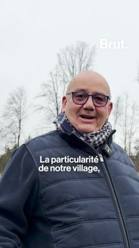 Il est maire d'un village sans aucun habitant.