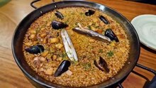 MANGIAMO PAELLA e STREET FOOD a BARCELLONA