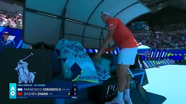 Resumen de Francisco Cerundolo vs Zhizhen Zhang | Primera ronda del Abierto de Australia 2026