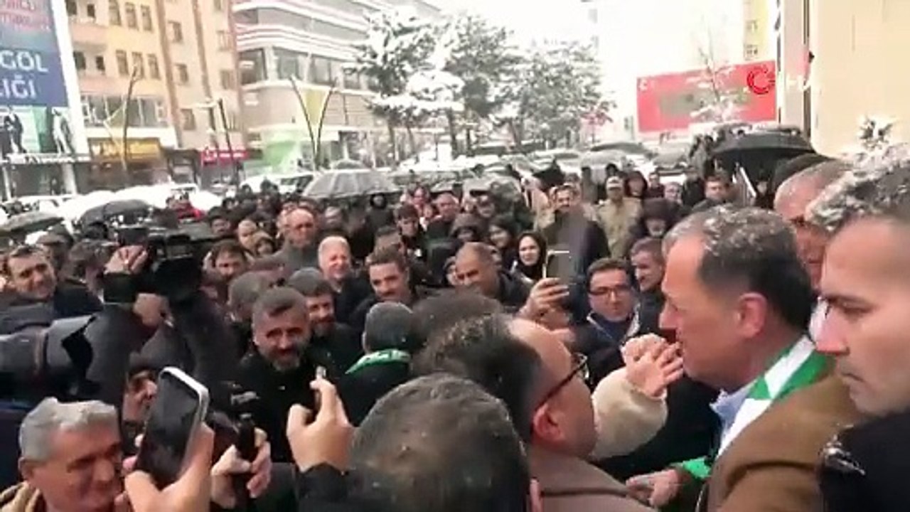 Bingöl Valisi Ahmet Hamdi Usta’dan duygusal ved...