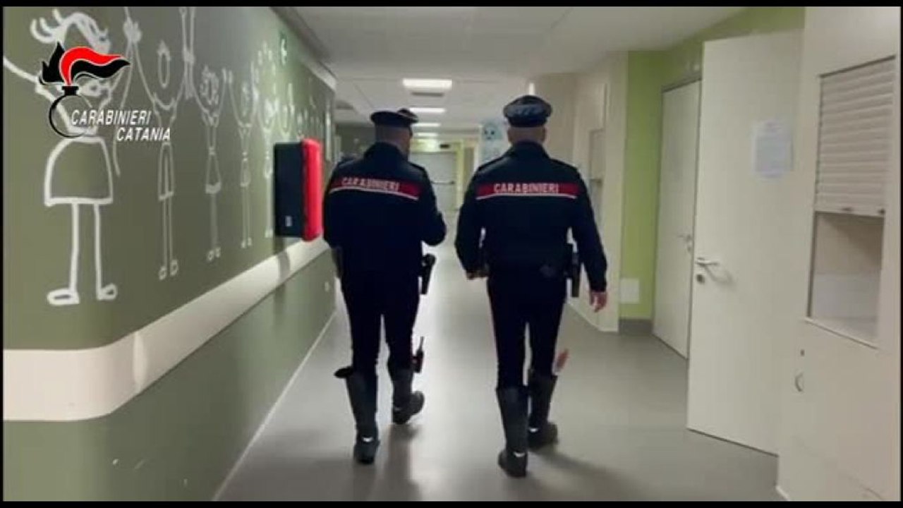 I Carabinieri salvano una bimba di 5 mesi dopo l'allarme al 112