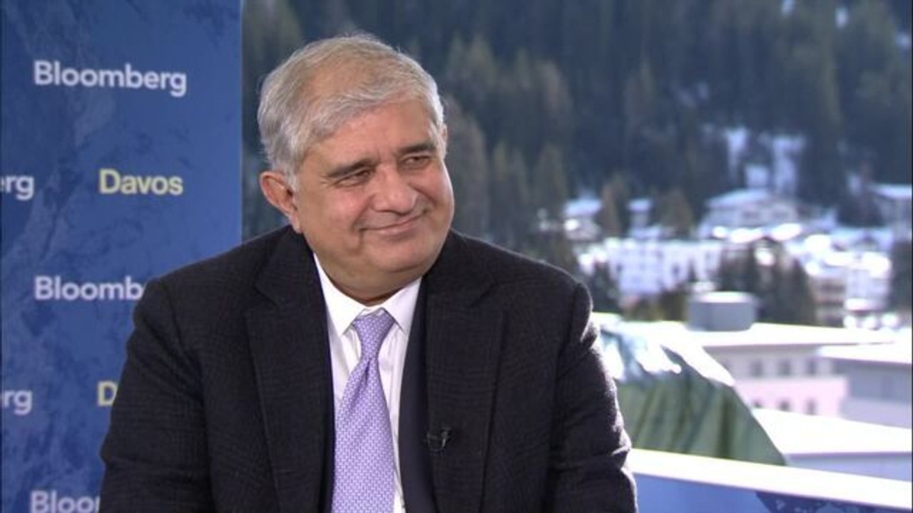 Axis Bank CEO Chaudhry on Banking Consolidation, Rupee Performance