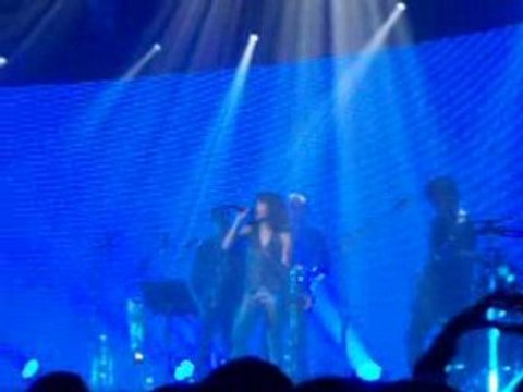 Concert jenifer Attention douleur fraiche