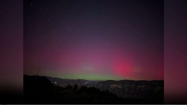 Lo spettacolo dell'aurora boreale sui cieli italiani in timelapse