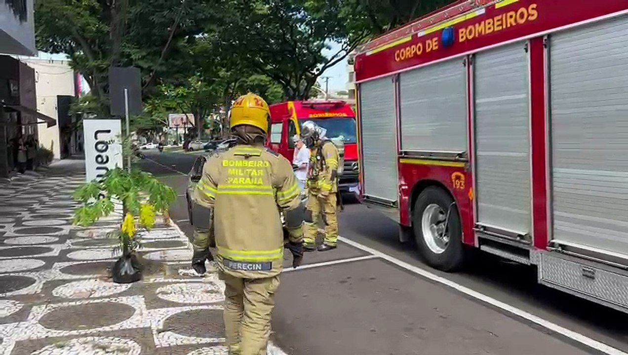 Acionamento dos bombeiros mobiliza equipes após falso incêndio veicular em Umuarama