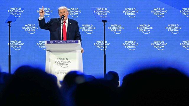 «Amo l'Europa ma non sta andando nella giusta direzione»: le parole di Trump al Forum Economico Mondiale