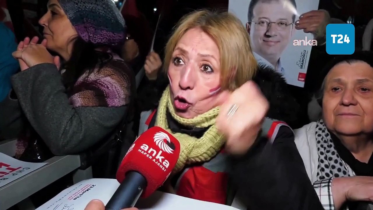 CHP'nin Çekmeköy mitinginde vatandaşlardan Bahçeli'ye 'emekli maaşı' tepkisi: Biz onun taşın altına vücudunu koymasını değil, sadece Meclis'te elini kaldırmasını istiyoruz