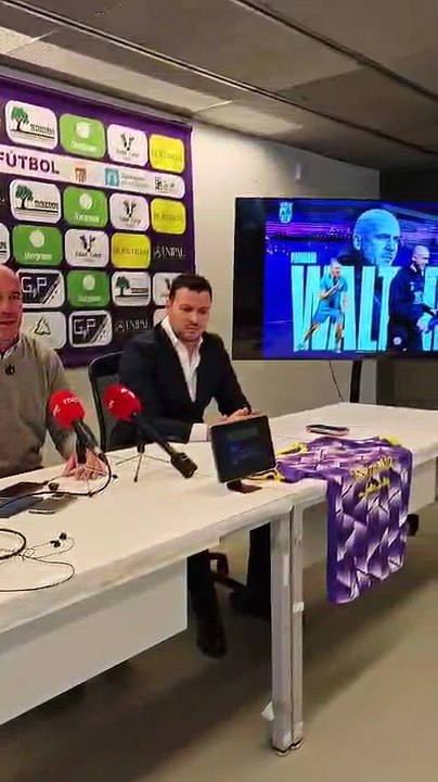 El Palencia CF presenta a Walter Pandiani como nuevo entrenador