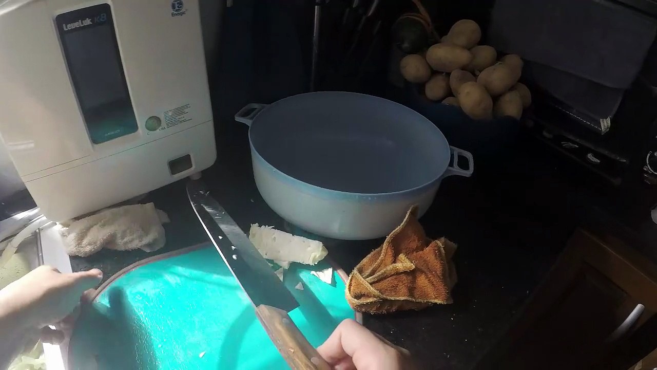 POV Simple Vietnamese Family Meal – Boiled Pork + Cabbage & Rice  Real Guy Home