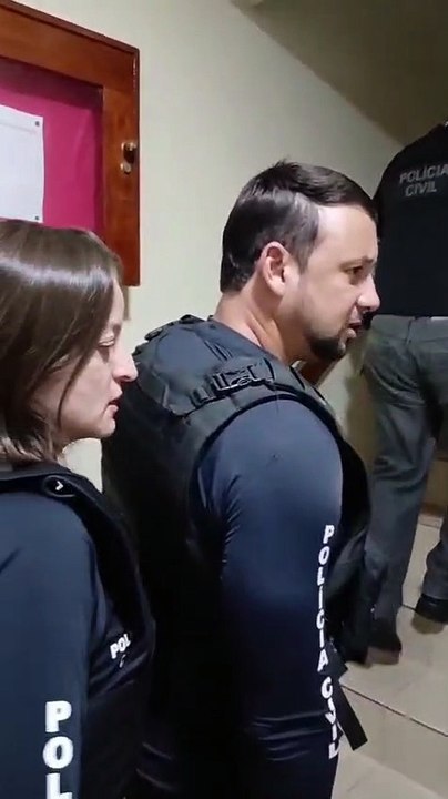 Suspeito de assassinar homem que foi comprar celular na frente de barbearia é preso