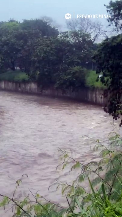 Chuva constante em BH eleva volume do Arrudas