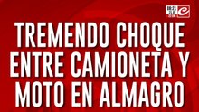 Tremendo choque entre camioneta y moto en Almagro: hay heridos