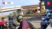देवघर के रोहिणी में बड़ा रेल हादसा टला, फाटक पार करते समय ट्रक से हुई टक्कर