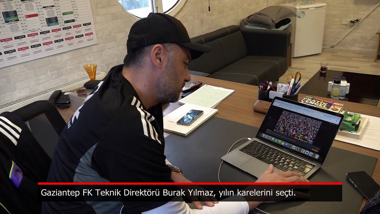 Gaziantep FK Teknik Direktörü Burak Yılmaz, yılın karelerini seçti