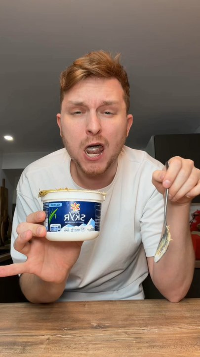 Les meilleurs cheesecakes japonais du monde 🌍😱Cheesecake japonais de Dubaï, avec kadaïf et pistaches,cheesecake japonais façon tiramisu,et pour finir un cheesecake japonais matcha, framboise & chocolat blanc 😍✨