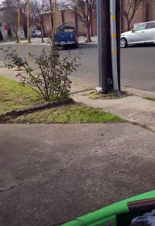 Ce conducteur va regretter son geste... retour de karma