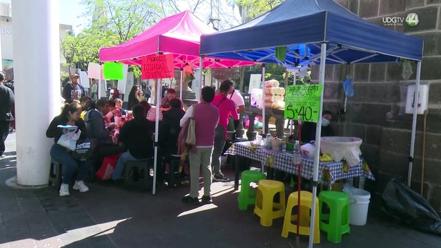 Buenas ventas reportan los comerciantes que fueron reubicados en las afueras del mercado Corona