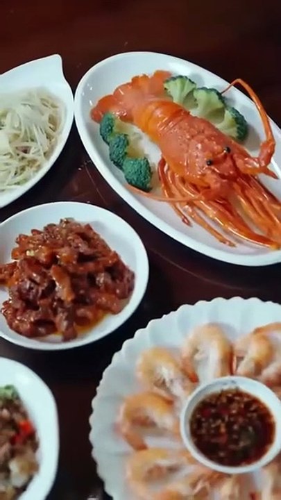 CEO Saw A Crawling Kid Looked Same As Him. When He Saw Single Mom With Kid — Both Were His Twin Sons