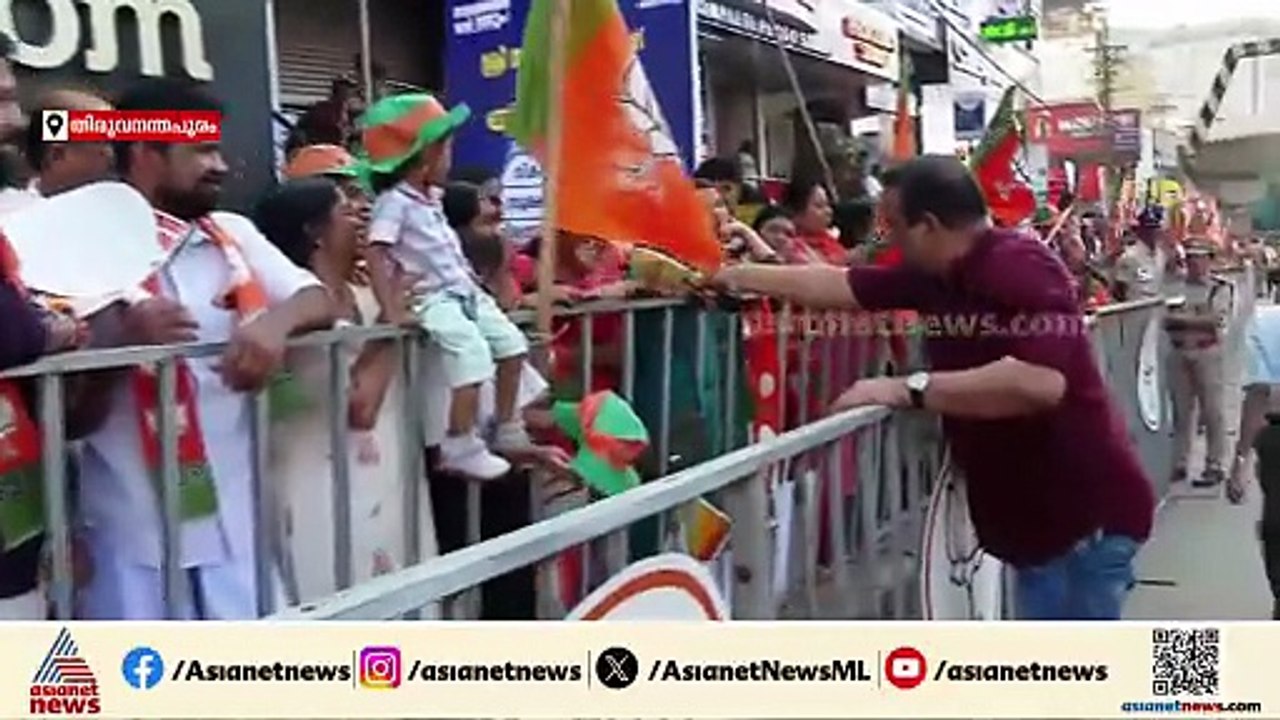 മോദിയെ ഒരുനോക്ക് കാണാൻ വന്നതാണ്, കേരളം BJP പിടിക്കും; പ്രധാനമന്ത്രിയെ സ്വീകരിക്കാനൊരുങ്ങി അന്തപുരി