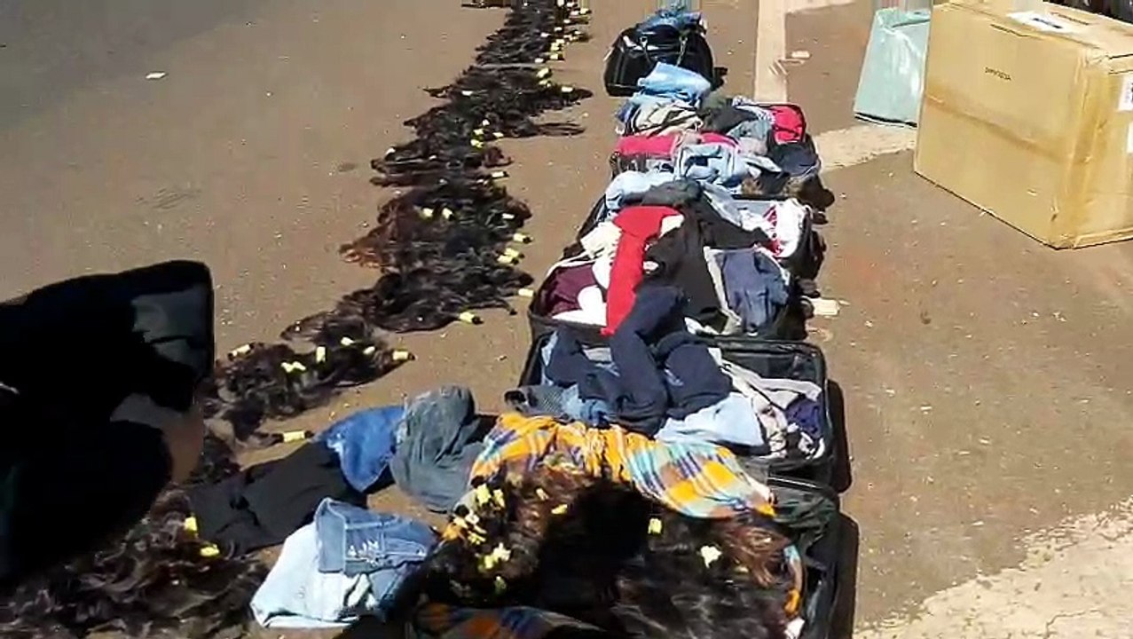 PRF apreende cabelos estrangeiros e medicamento em ônibus na BR-277