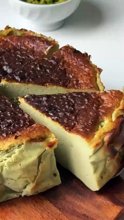Cheesecake basque à la pistache 💚D7C-4309-8C59-BC98BF2D2DEE