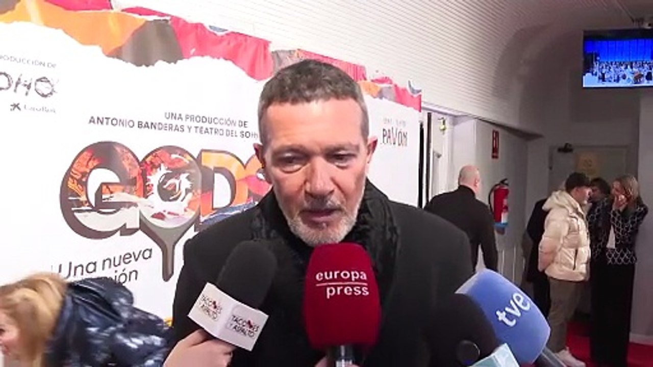 Antonio Banderas se pronuncia sobre sus inicios y el accidente ferroviario de Adamuz