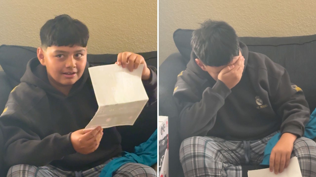 Boy Bursts Into Tears When Parents Surprise Him With World Cup Tickets To See Idol Cristiano Ronaldo | Happily TV
