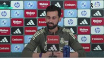 Le preguntan por su libreto táctico y sale con este regate: Arbeloa es la antítesis de Xabi Alonso