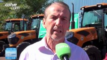 Tratores agrícolas são entregues para associações de produtores rurais da agricultura familiar de Cascavel