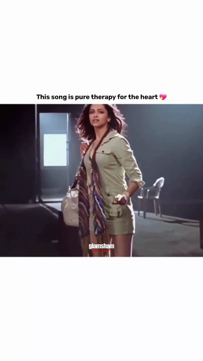 A melody that feels like a warm hug to the soul 💕🎶  #glamsham #ankhonmeinteri #kk #soulfulmusic #bollywoodvibes  {glamsham, ankhon mein teri, kk, soulful music, bollywood vibes}