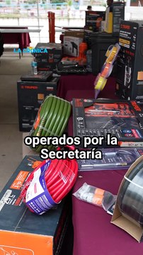 Entrega de apoyos de programas estatales para vivienda y pequeños negocios