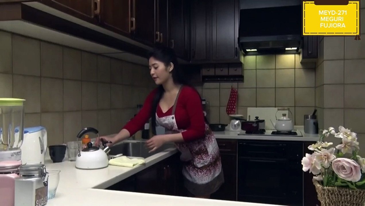 Nostalgic Drama With Stepmom Meguri Fujiora