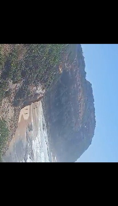 'Significant amount of blood' found near Bar Beach cliffs sparks emergency response | Newcastle Herald | January 24, 2026