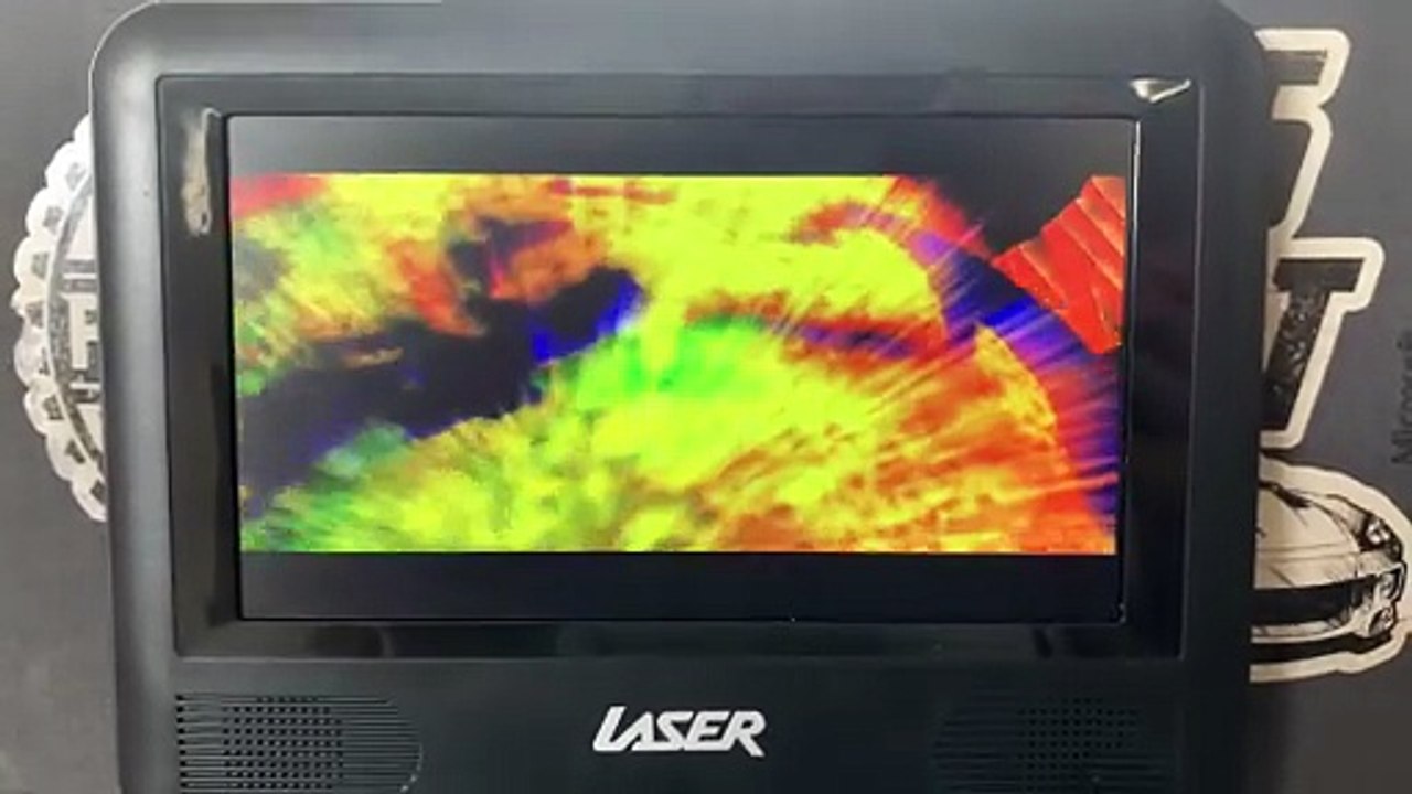 Opening to The Chronicles of Riddick 2004 DVD Australia