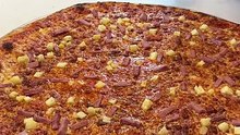 Nothing better than a crispy Hawaiian pizza 😮‍💨