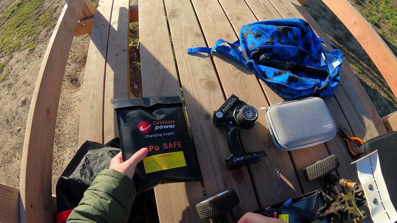 [RC Vlog] Un SRX8-e sur le circuit du Dragon RC Modélisme