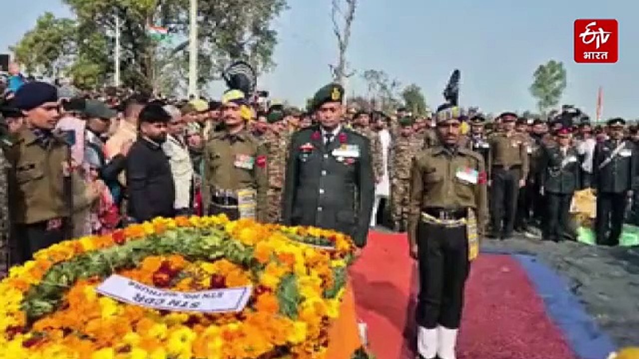 अलीगढ़ में पैतृक गांव लाया गया शहीद मोनू चौधरी का पार्थिव शरीर, नम आंखों से दी गई अंतिम विदाई