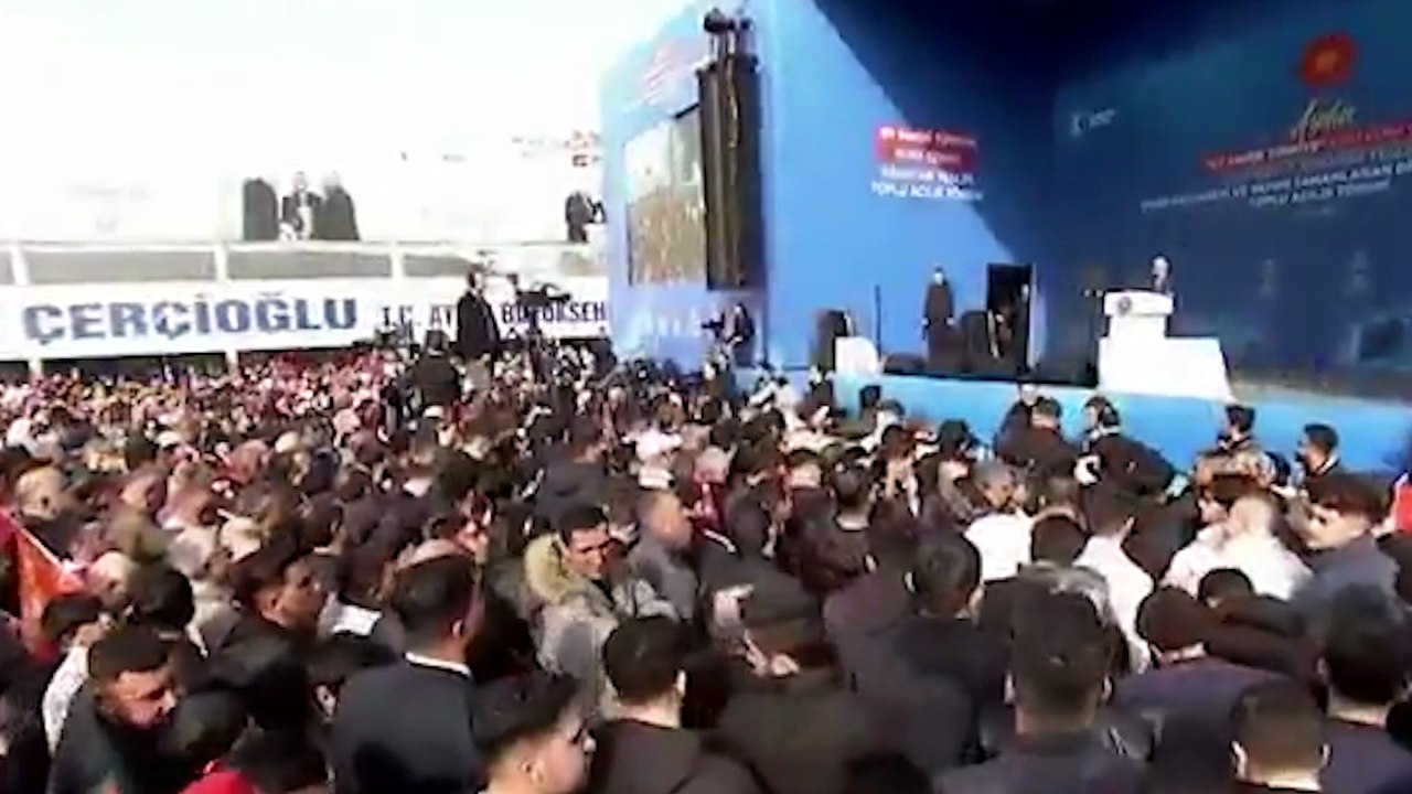 Bölgemizde her türlü terörün kötü hamdolsun kurutuluyor. Yıllardır ülkemiz için endişe kaynağı olan sorunlar birer birer çözüme kavuşuyor.