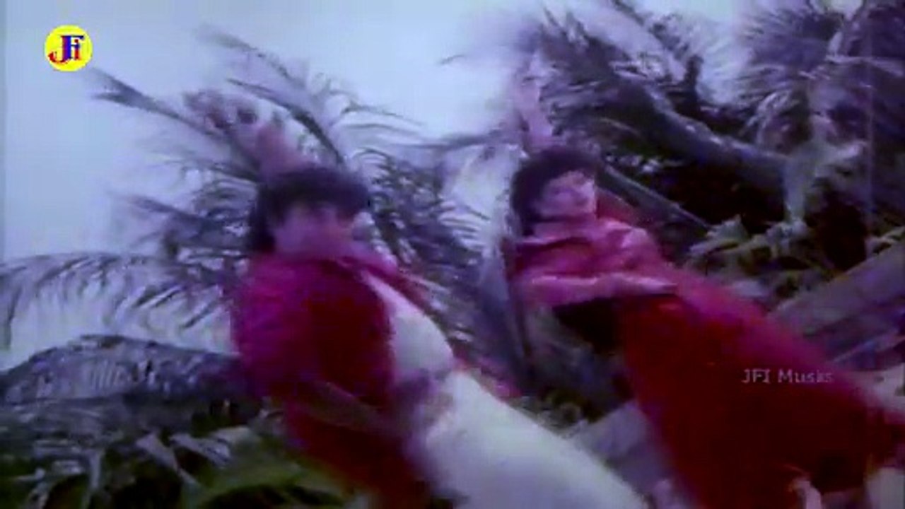 Amar Buke Tomar Ghor _ আমার বুকে তোমার ঘর _ Kakoli _ Ronjita _  Karate Master _ Movie Song