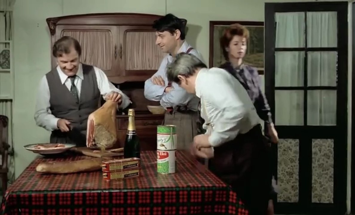 La septième compagnie au clair de lune VF 1977 dernier volet de la trilogie