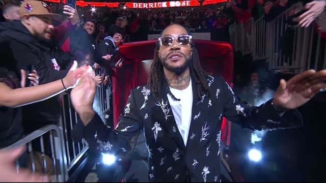 Bulls - Derrick Rose célébré, son maillot n° 1 retiré : “Merci à tous”