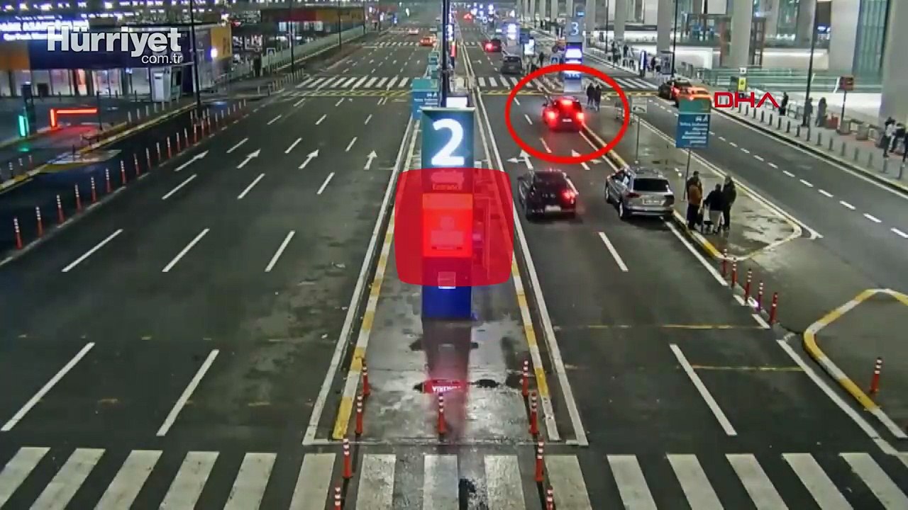 Şişli cinayetinin şüphelilerinin İstanbul Havalimanı’ında yakalandığı anların görüntüleri ortaya çıktı