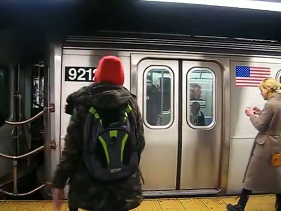 W train at Prince Street