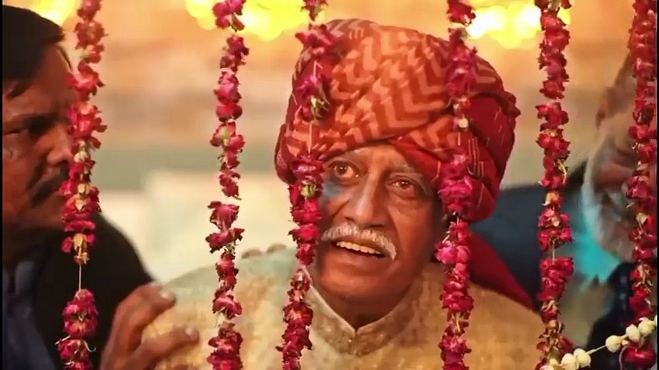 Banned-Pakistani-Ads-Mathira-Saba-Qamar-.mp4_93