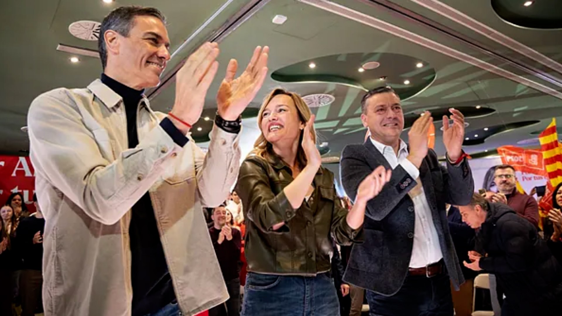 Sánchez alaba a Puente por "dar la cara desde el primer momento" en el accidente de Adamuz