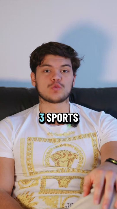 Vraiment le passage du vélo au run je sais pas comment on fait pour pas avoir des crampes 😭Et toi c'est quoi qui te fait galérer ?Suis ce compte si :- Tu veux te motiver à te bouger !!!- T'apprécies ma tête 🤔