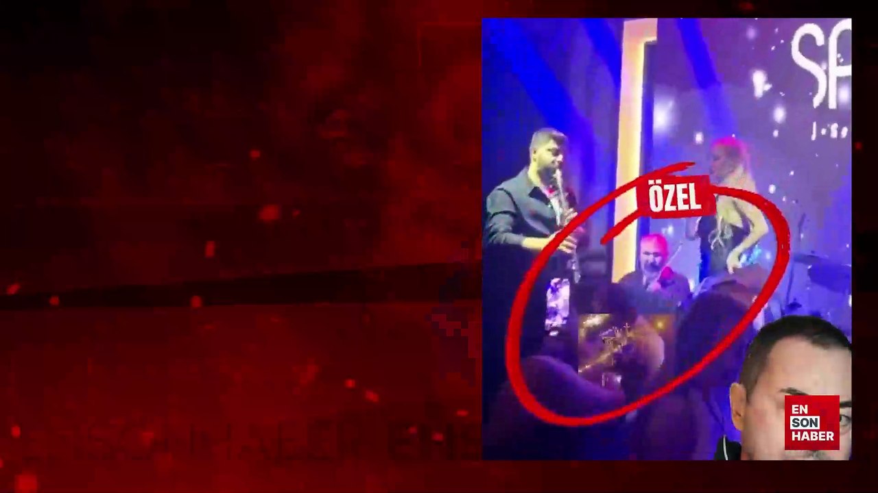 Serdar Ortaç sahnede düştü