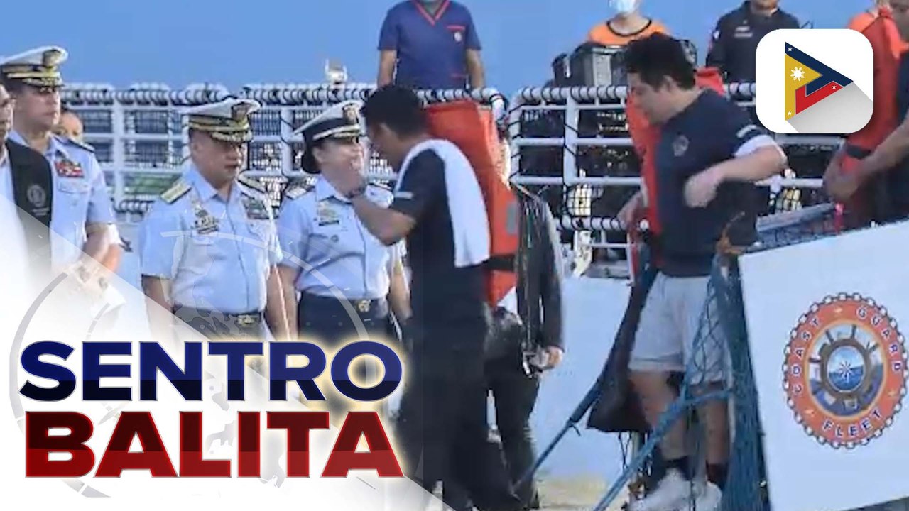 Nailigtas na 15 crew at labi ng 2 iba pa mula sa lumubog na M/V Devon Bay, nakabalik na sa Maynila; search and rescue operations, nagpapatuloy | ulat ni  Bernard Ferrer